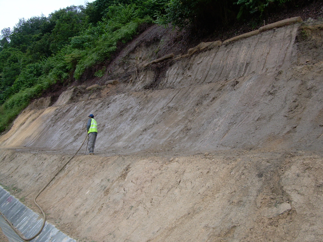 biodegradable-erosion-control-blanket-004l